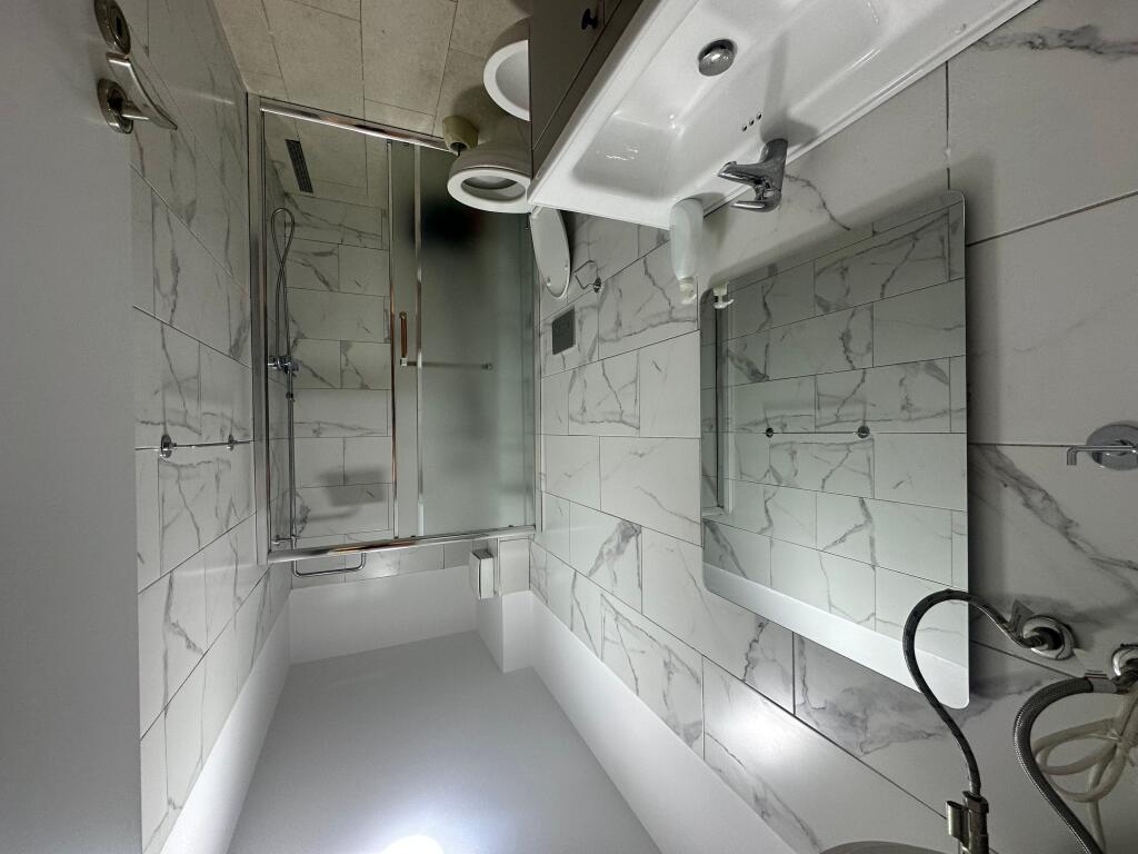 Appartamento 2+1 più posto auto in affitto a Kika 2