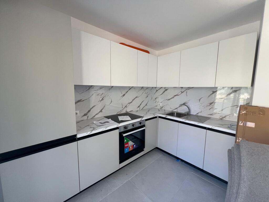 Duplex per shitje ne Lungomare