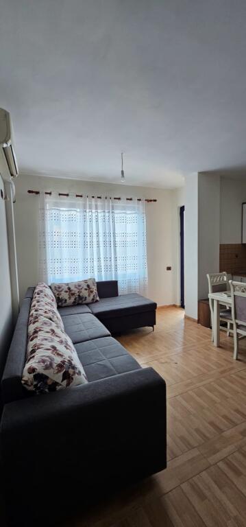 🏖️ Shitet apartament 1+1 me mundesi garazh  – Miami Beach, Golem