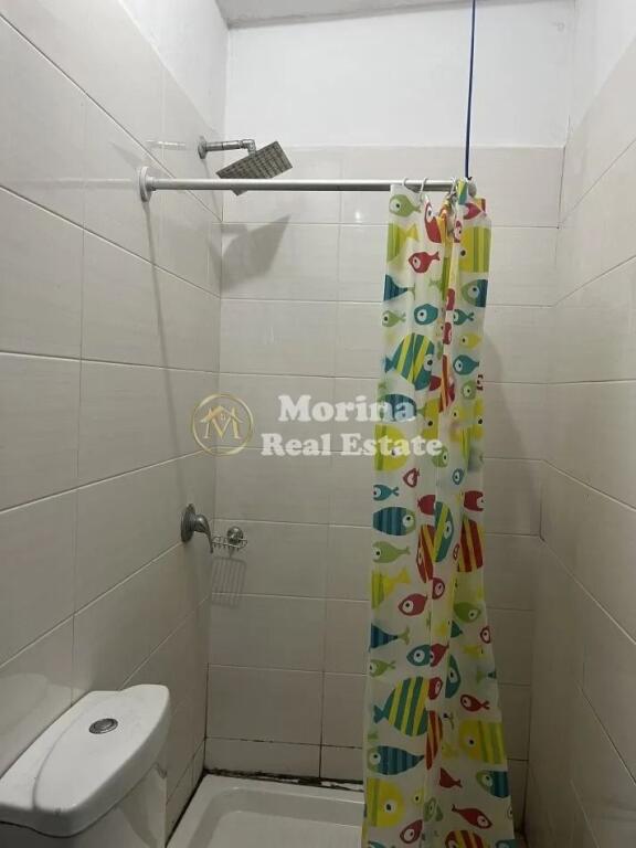 Qera,Garsoniere , Spitali Amerikan 3 , 135 euro / muaj