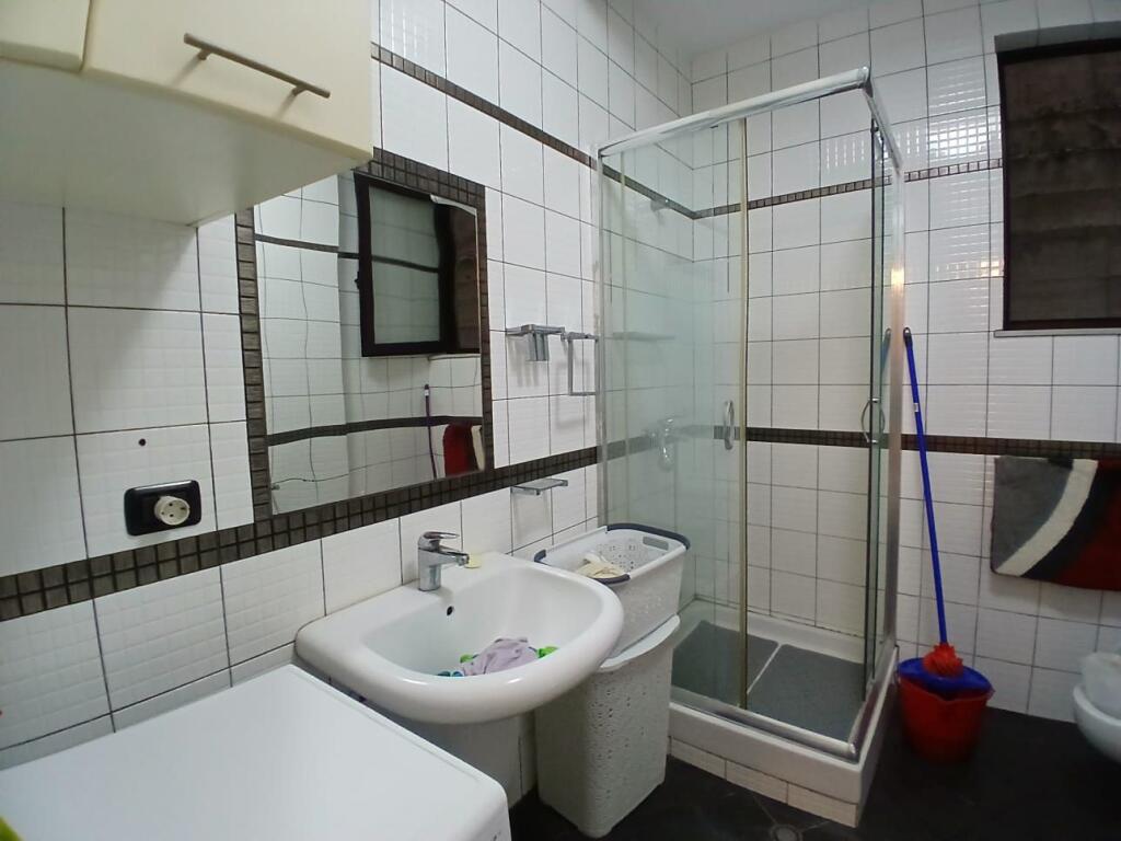 Jepet Me Qera Apartament 2+1+1 Ballkon