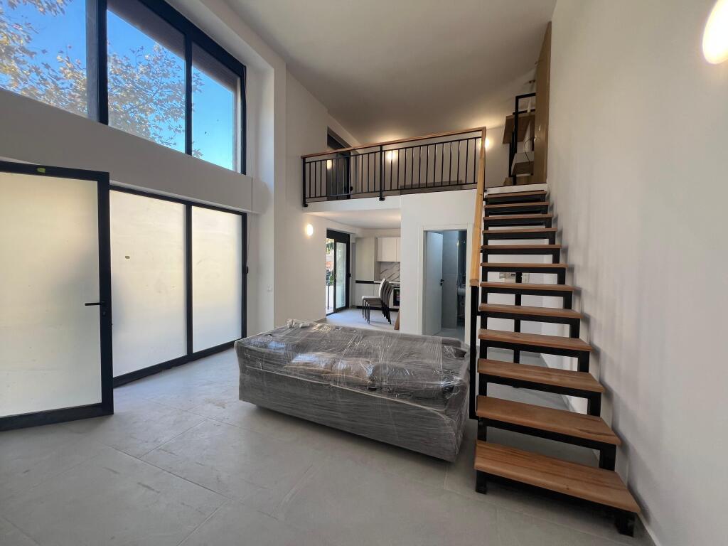 Duplex per shitje ne Lungomare