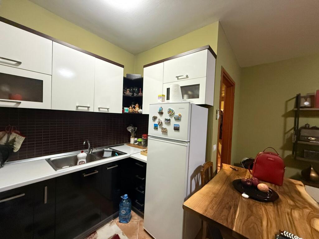 Affittasi appartamento 1+1+parcheggio nella zona Fresk