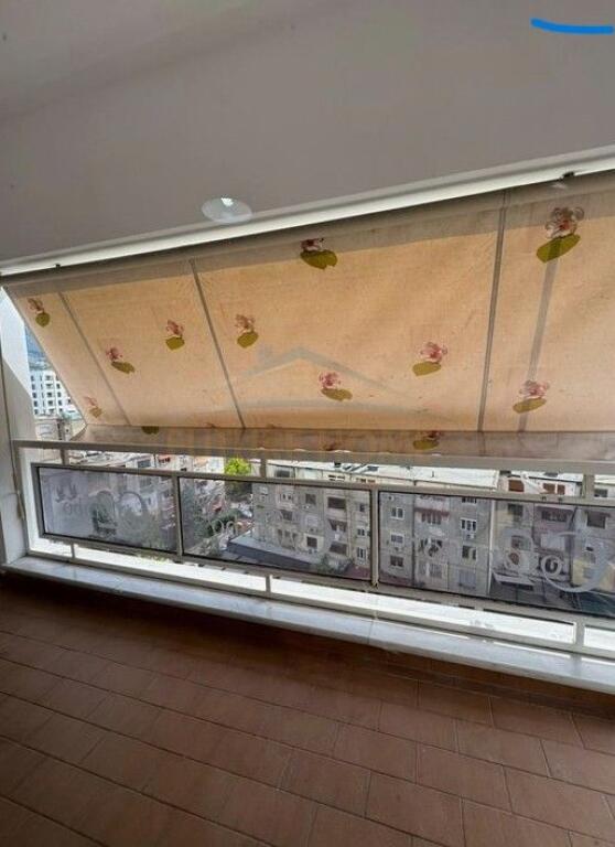 Shitet Apartament 2+1 – Oxhaku