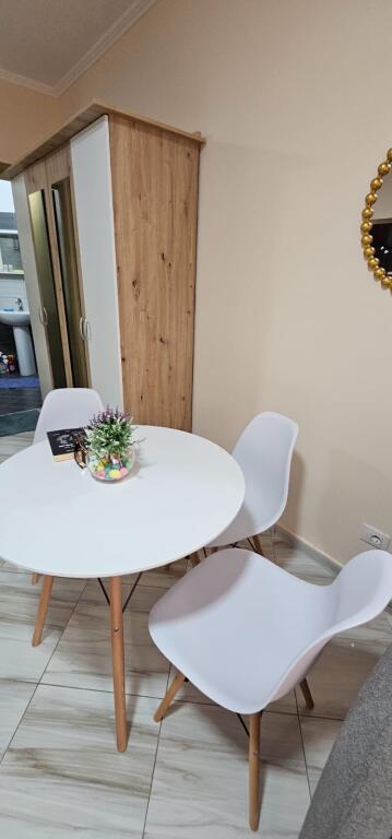 🏖️ Shitet super garsonierë me pamje deti Hotel Adriatik 2, Shkëmbi, Kavajës