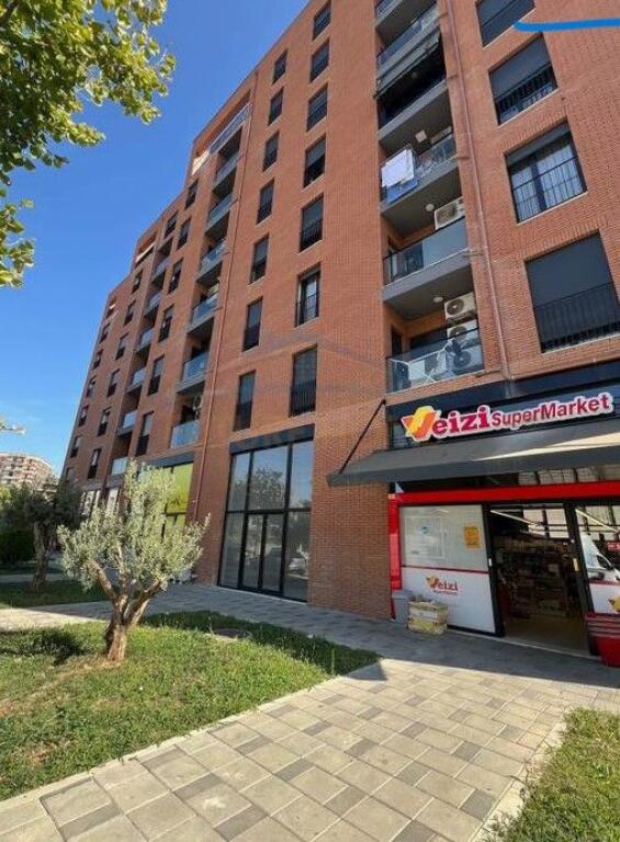 Shitet Apartament 2+1 – Porcelan