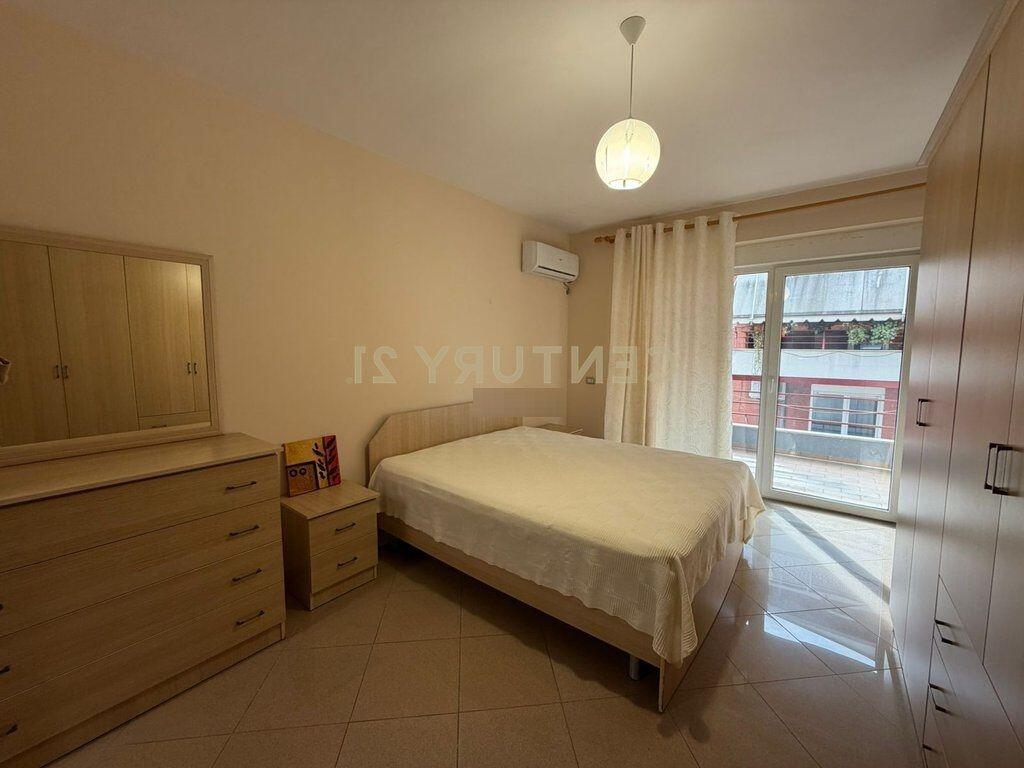 Jepet me Qira Apartament 2+1+2+ Post Parkimi
