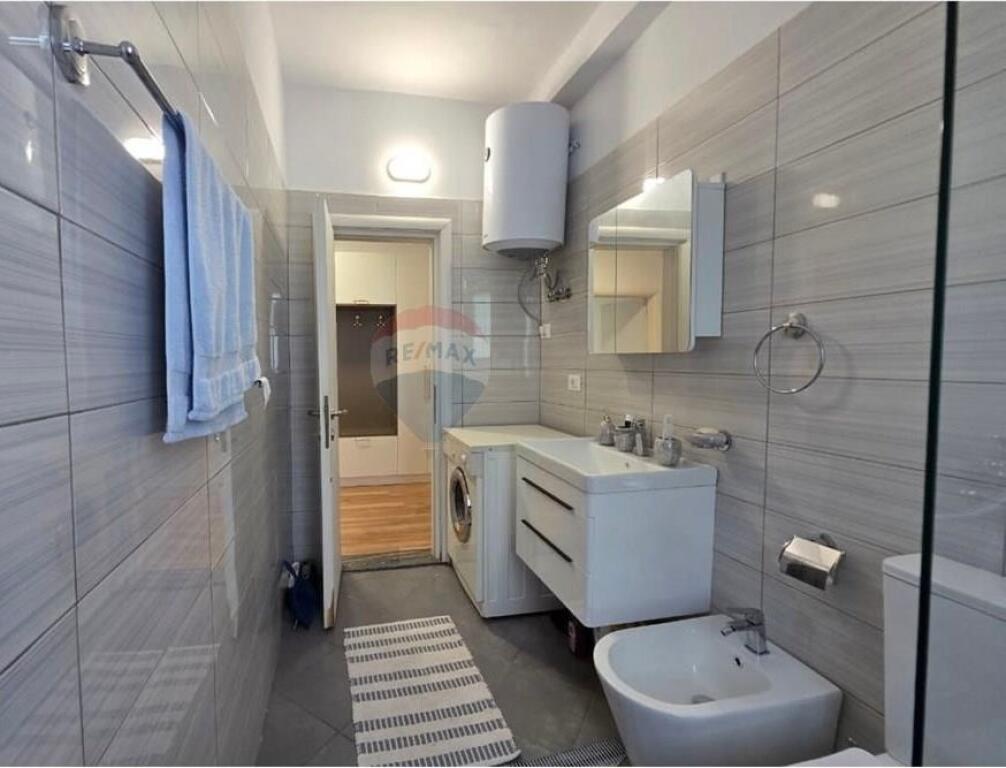 Apartment 2+1 for rent at Petro Nini