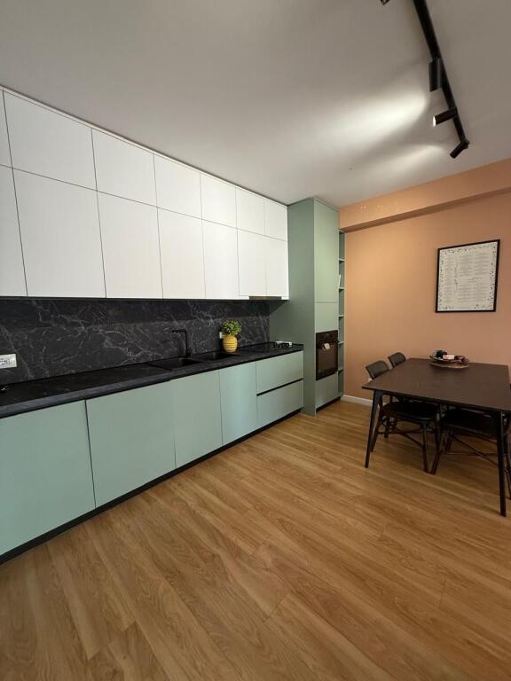 Apartment 2+1+2 for sale, at Barricades Street