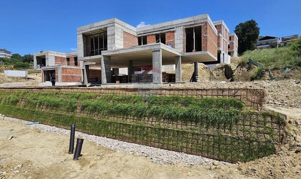 Villa - For Sale - Lake of Farka, Tirana !!! (ID: 530181081-321)