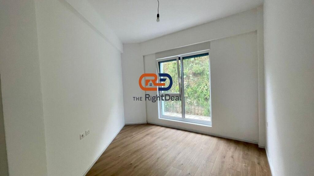Tek OxA Residence, Shitet Apartament 1+1, Me Planimetri Te Rregullt!!!