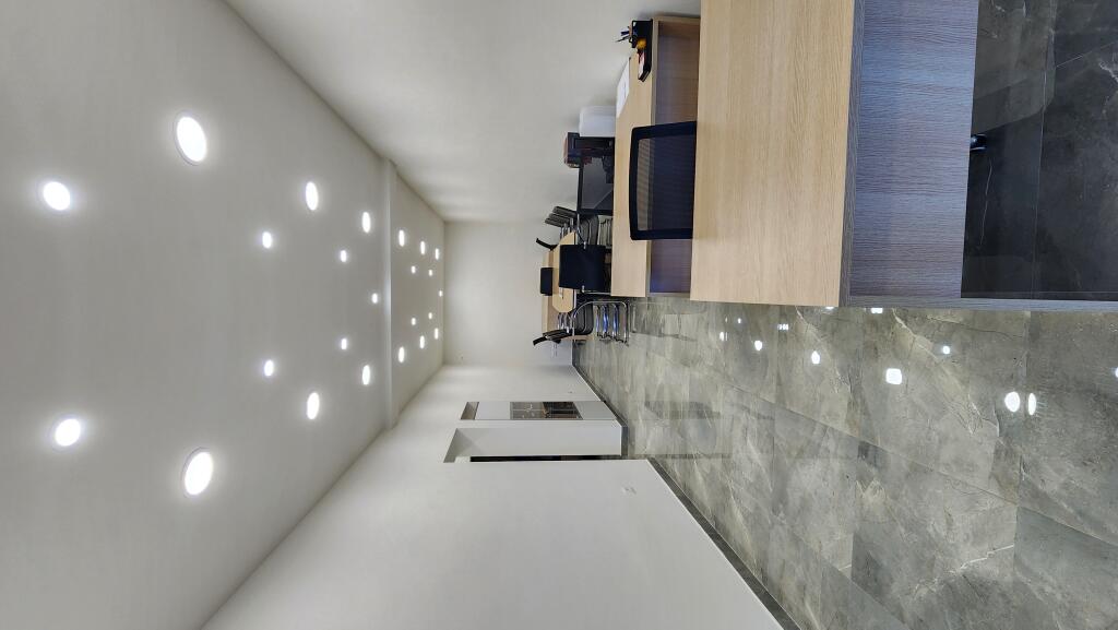 Business premises for office sale