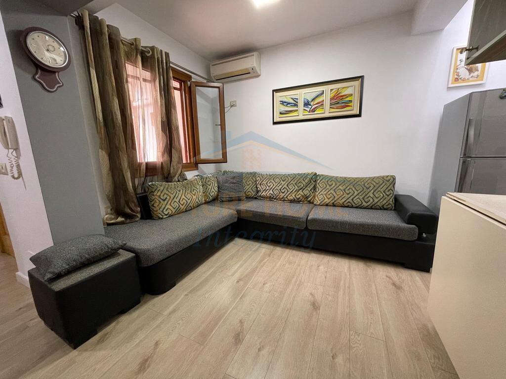 Affitto, Appartamento 2+1, Brryli, Tirana. 500 €,AL58128