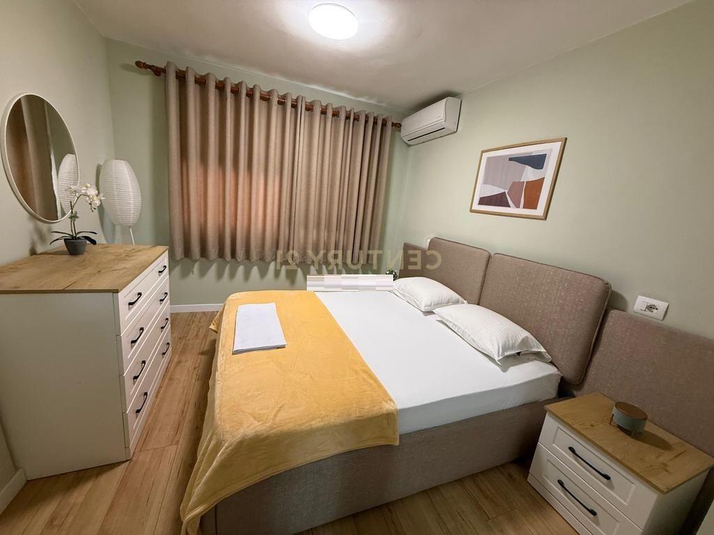 Apartament 2+1 Me Qira prane Ambasades Amerikane