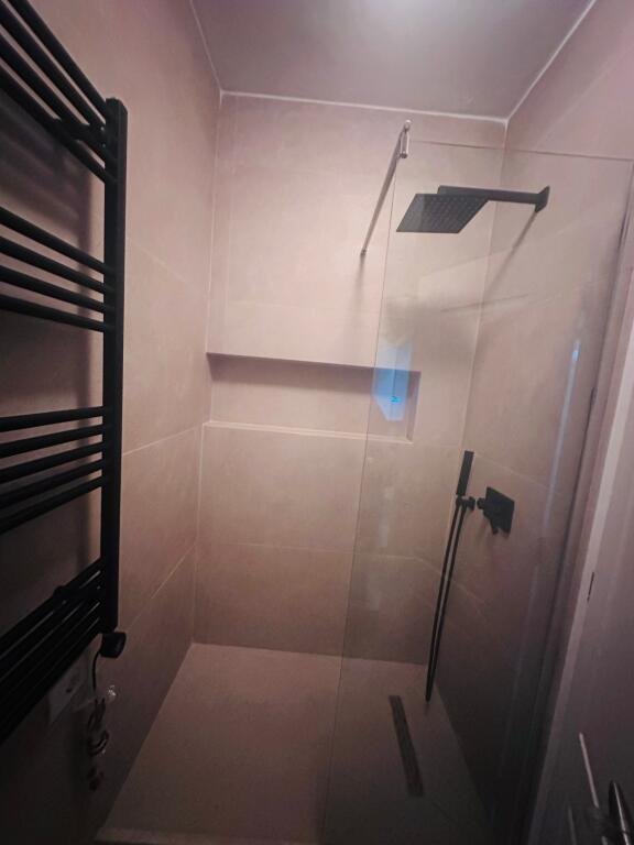 Appartamento 1+1+1 con Balcone in Affitto