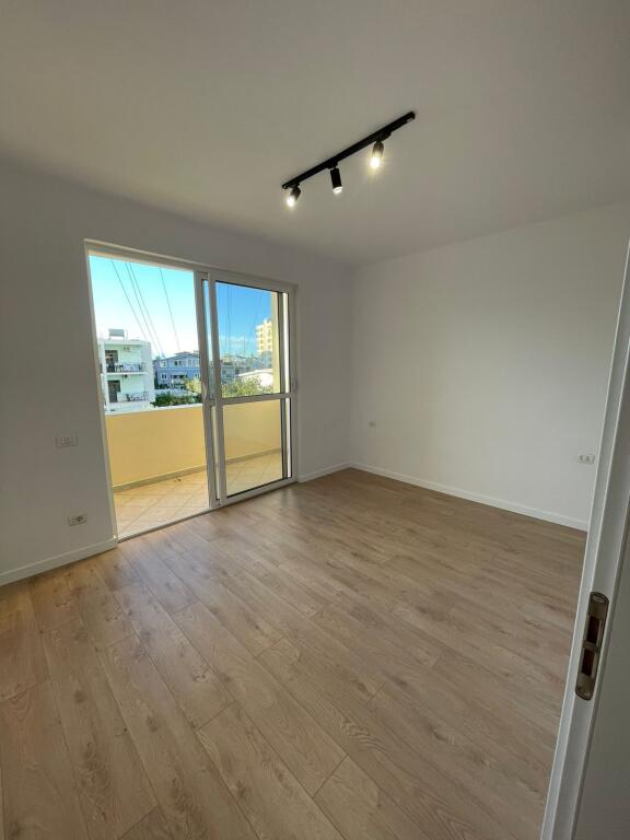 🏡 SHITET APARTAMENT 1+1 PLAZH, PRAN SHKOLLES BAJRAM CURRI