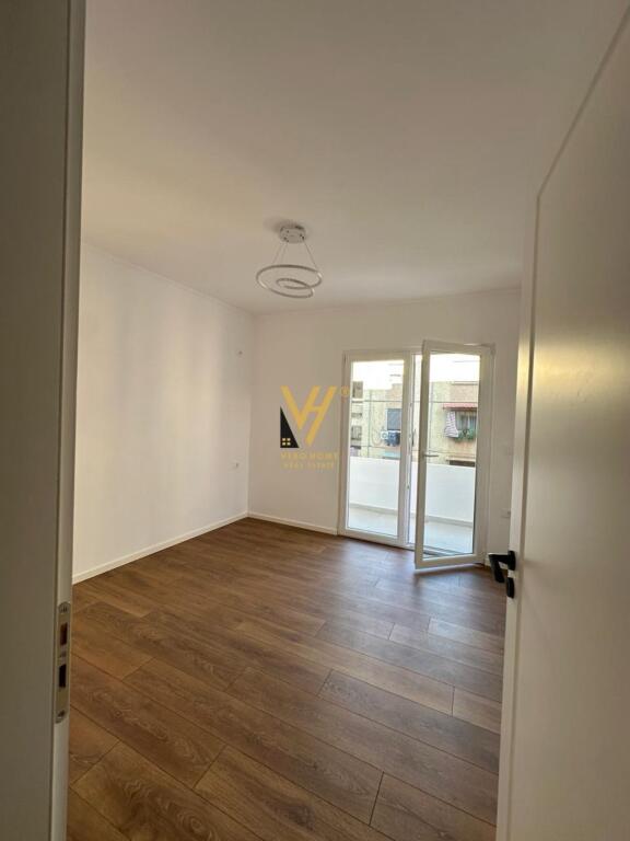 SHITET APARTAMENT 1+1+BLK TE RR.KONGRESI MANASTIRIT 95.000 EURO