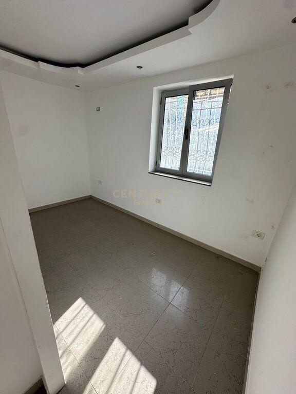 Ufficio in affitto presso Mine Peza 800 € /Mese