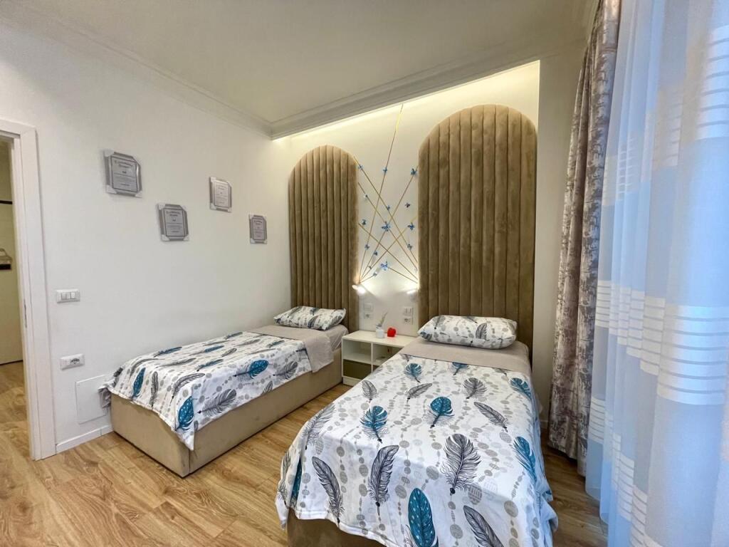 APPARTAMENTO 2+1+2 PIÙ PARCHEGGIO IN AFFITTO A PARK GATE!