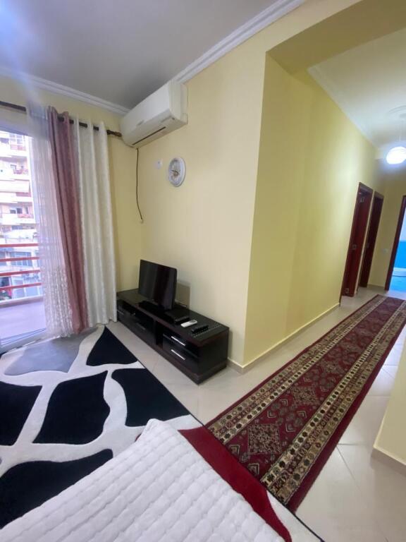 Jepet Me Qera Apartament 2+1+2 Tualete + 1 Ballkon