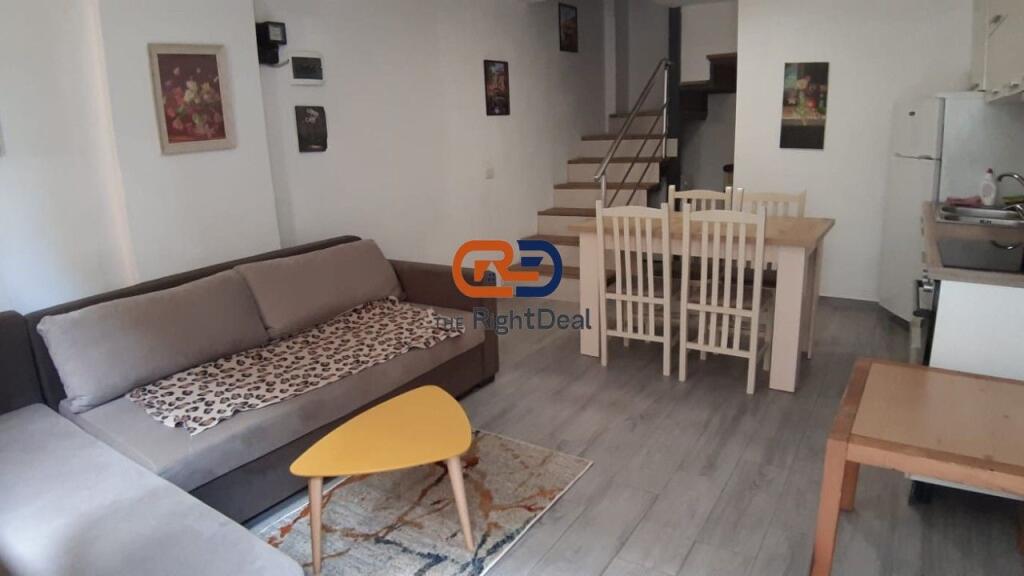 At 21 Dhjetori, Duplex For Rent, With Ideal Location!!!