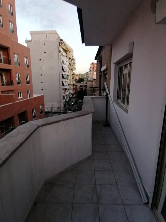 Appartamento 2+1+1 con Balcone in Affitto