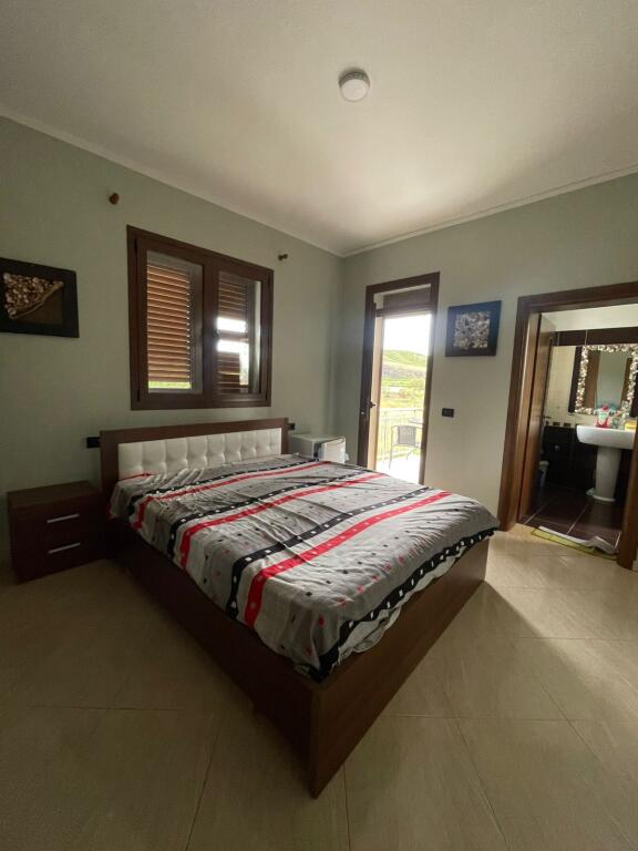 🏡 SHITET VILË 3-KATËSHE, GJIRI I LALËZT