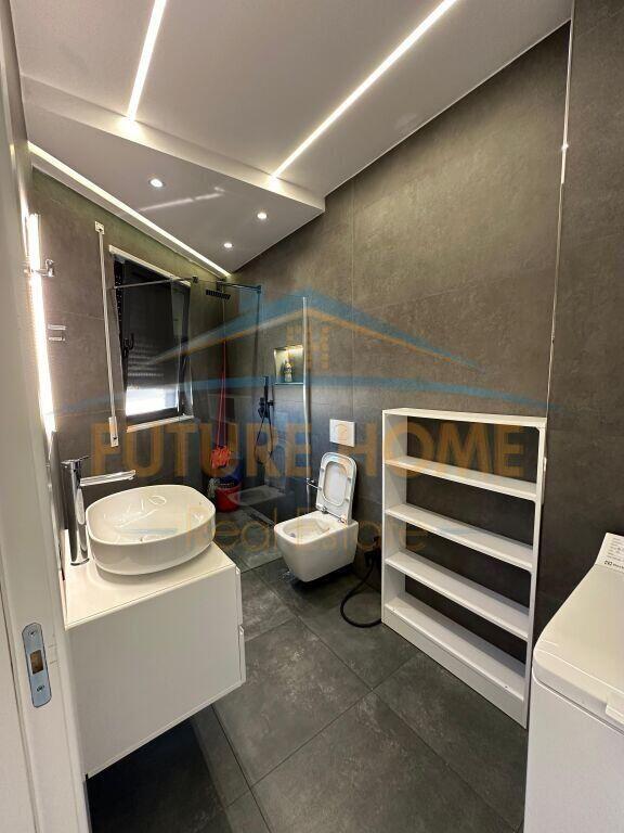 Shitet, Apartament 1+1, Rruga e Durresit,Tirane.