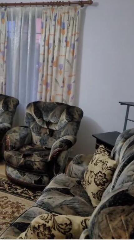 Jepet me Qera Hyrja 1+1 tek Fusha e Aviacionit