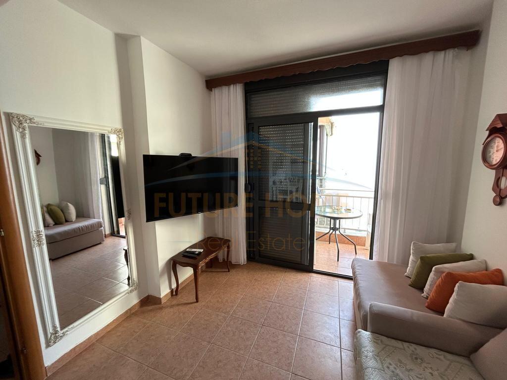 Shitet , Apartament 1+1, Shkëmbi Kavajës