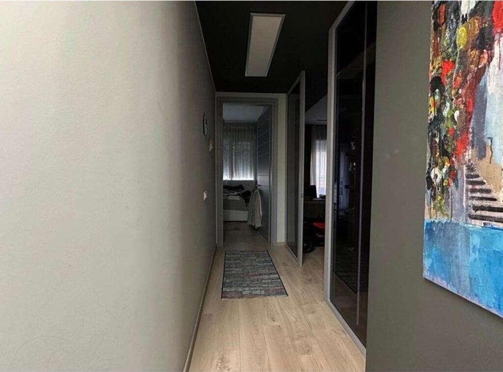Apartament - Për Shitje - Rruga e Ullishtes, Tiranë !!!!  (ID: 530391021-81)