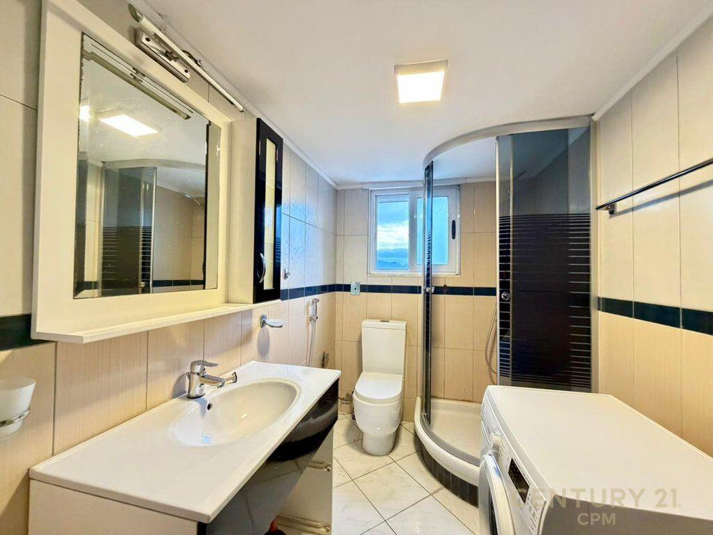 APARTAMENT 2+1 PER QIRA TEK LIQENI THATE!