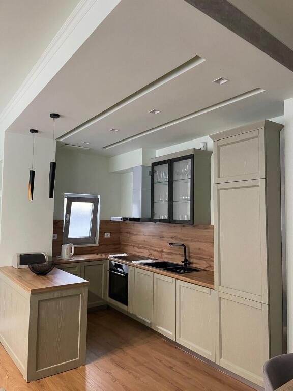 🏡 APARTAMENT ME QERA 2+1+2 VILA ZOGUT DURRES