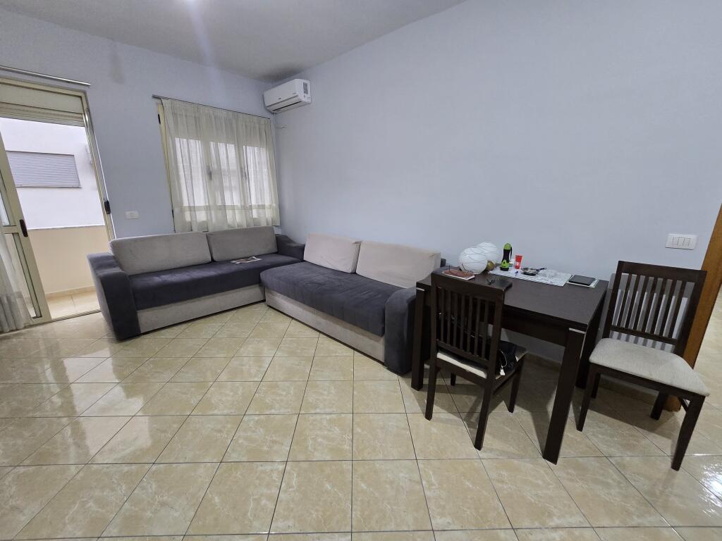 Appartamento 2+1+2 (posto auto) in affitto, Kristal Center-Comune di Parigi