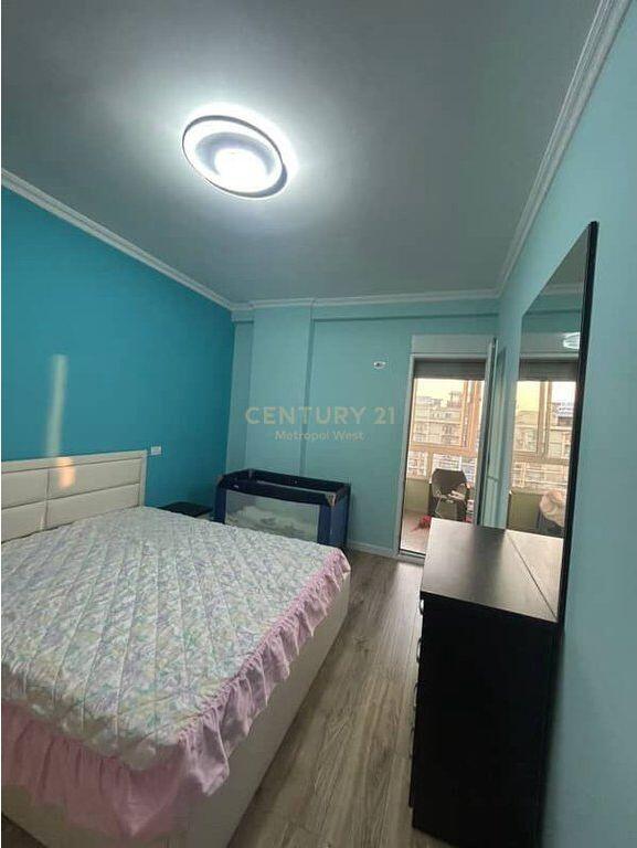 Shitet Apartament 1+1 te Shkëmbi i Kavajës, Durrës