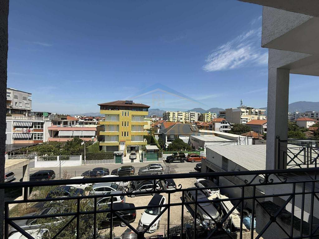Qera, Apartament 2+1+2, Prane Ardenos. 450 €,UNA56884