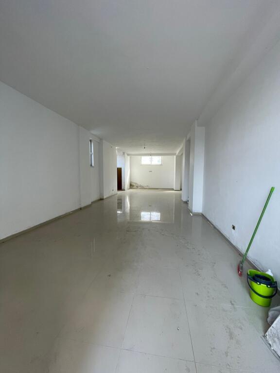 🏡 LOCALE COMMERCIALE IN VENDITA 📍ACQUEDOTTO DURAZZO