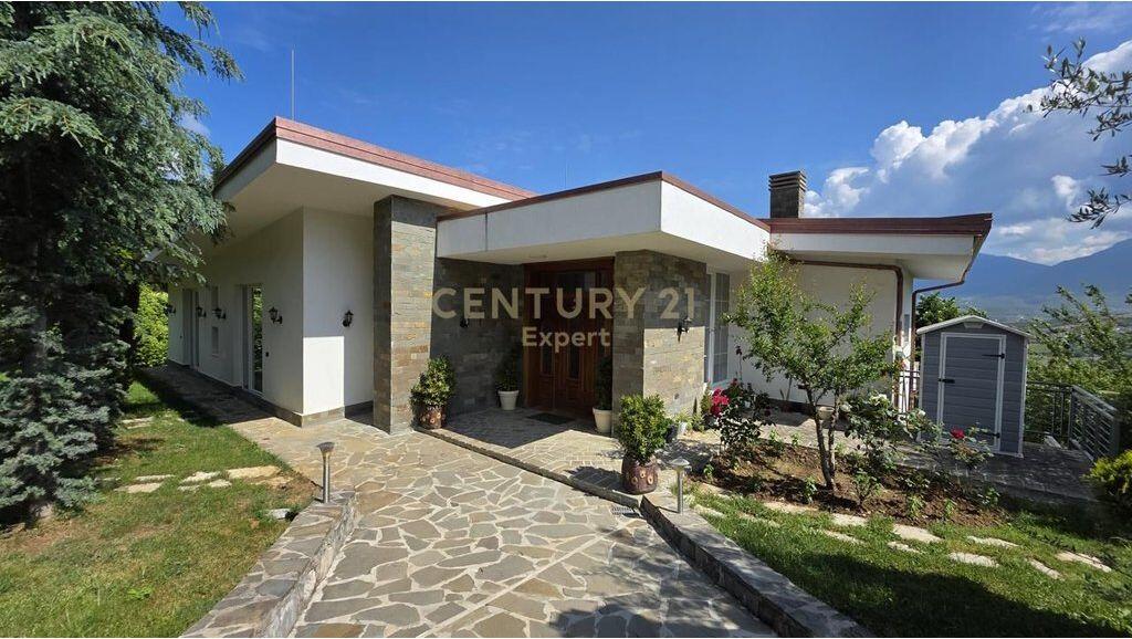 INDIVIDUAL VILLA FOR RENT – DOBRESH, TIRANA