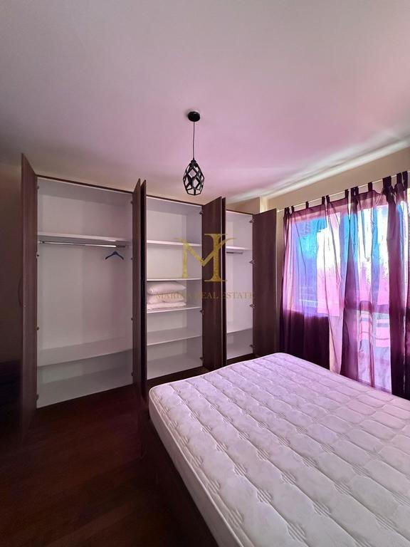 SUPER APARTAMENT 3+1 ME QERA NE DURRES TEK ISH URT !!