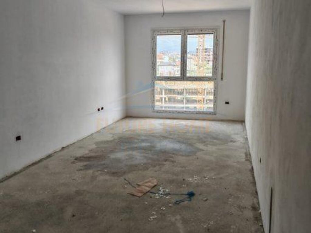 In vendita, Appartamento 1+1, Paskuqan, Tirana.