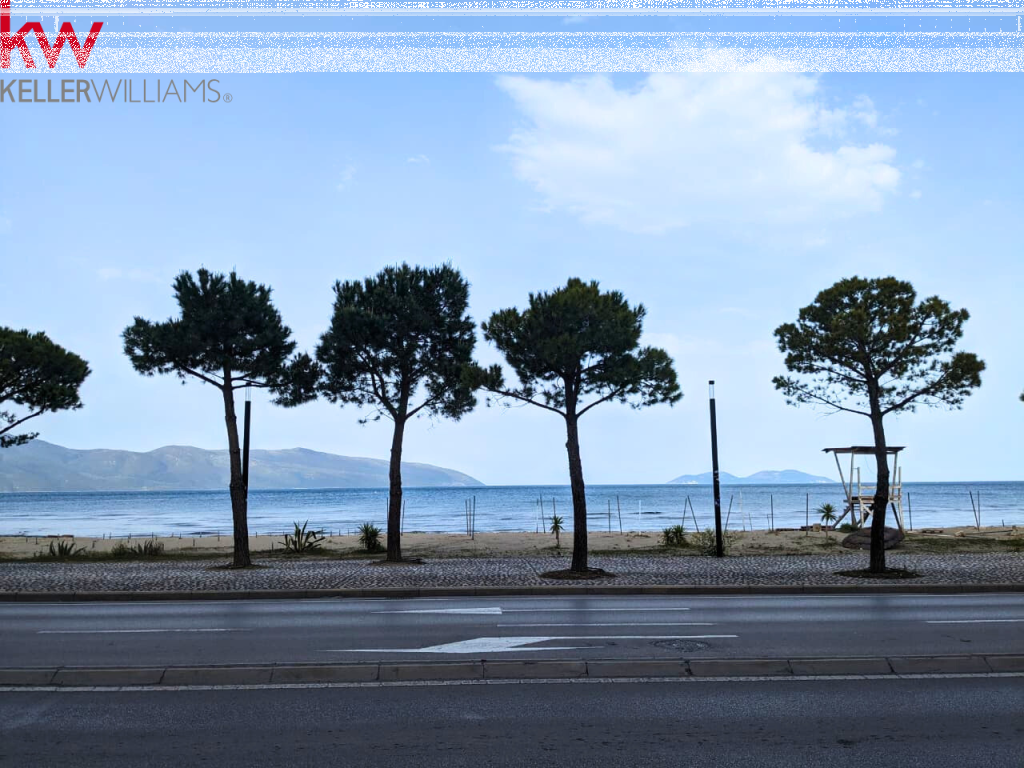 Shitet apartament 2+1 Vlore Lungomare