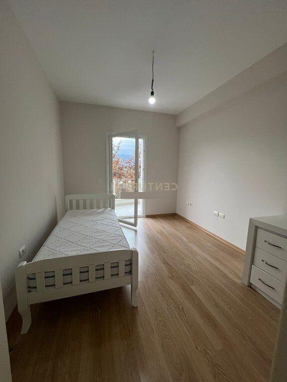 JAPIM ME QIRA APARTAMENT 2+1,KOPSHTI BOTANIK