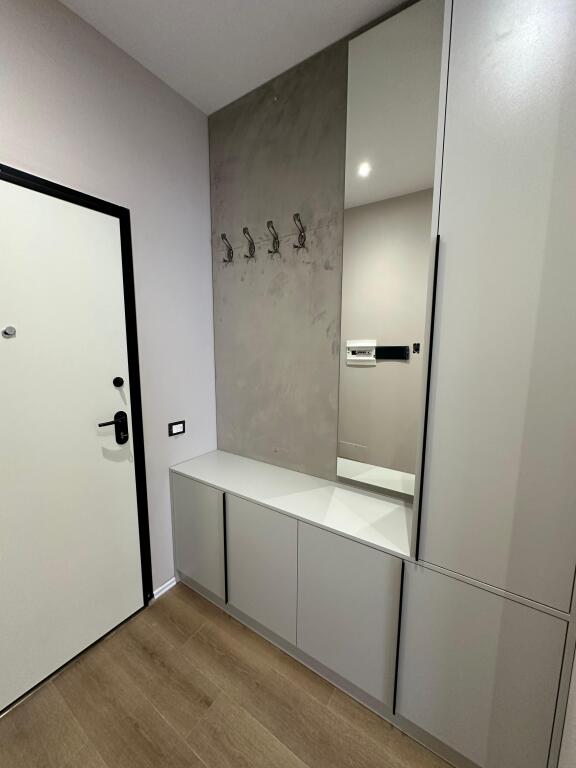 Jepet me qera super apartament 2+1+2 tek Kryqezimi Vasil Shanto/1000 euro