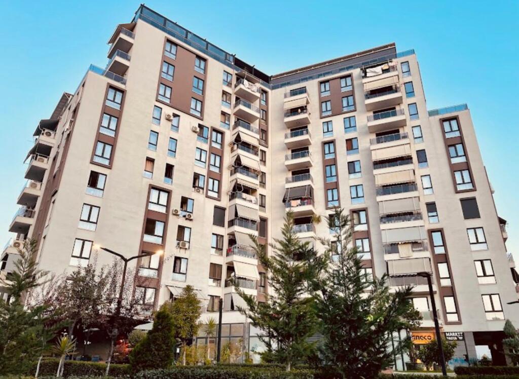 Apartament 2+1 per shitje Ish fusha Aviacionit