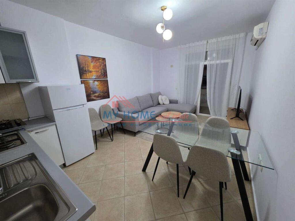 Apartament 1+1 me qera tek Ish Ekspozita ne Tirane