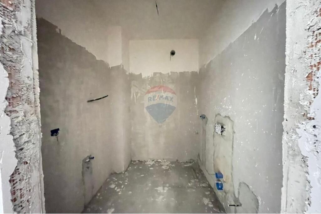 Apartment 1+1 for sale in Paskuqan!