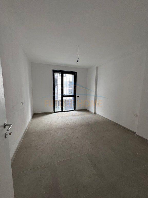 Qera, Apartament 1+1, Liqeni I Thatë, Tiranë. 500 €,UNA56174