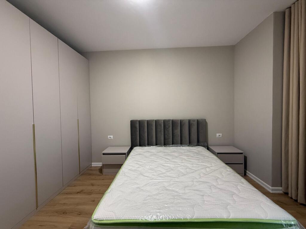 Rent, modern 1+1 apartment near Zogu te Zi!