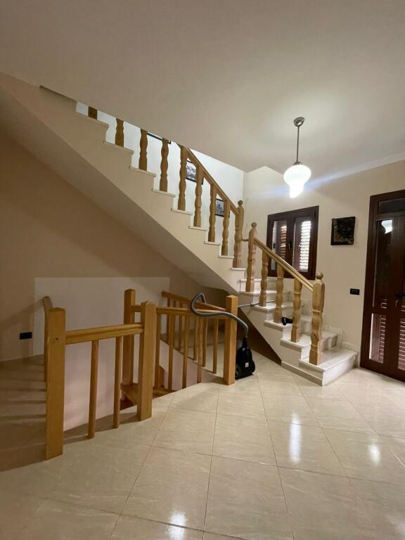 🏡 SHITET VILË 3-KATËSHE, GJIRI I LALËZT