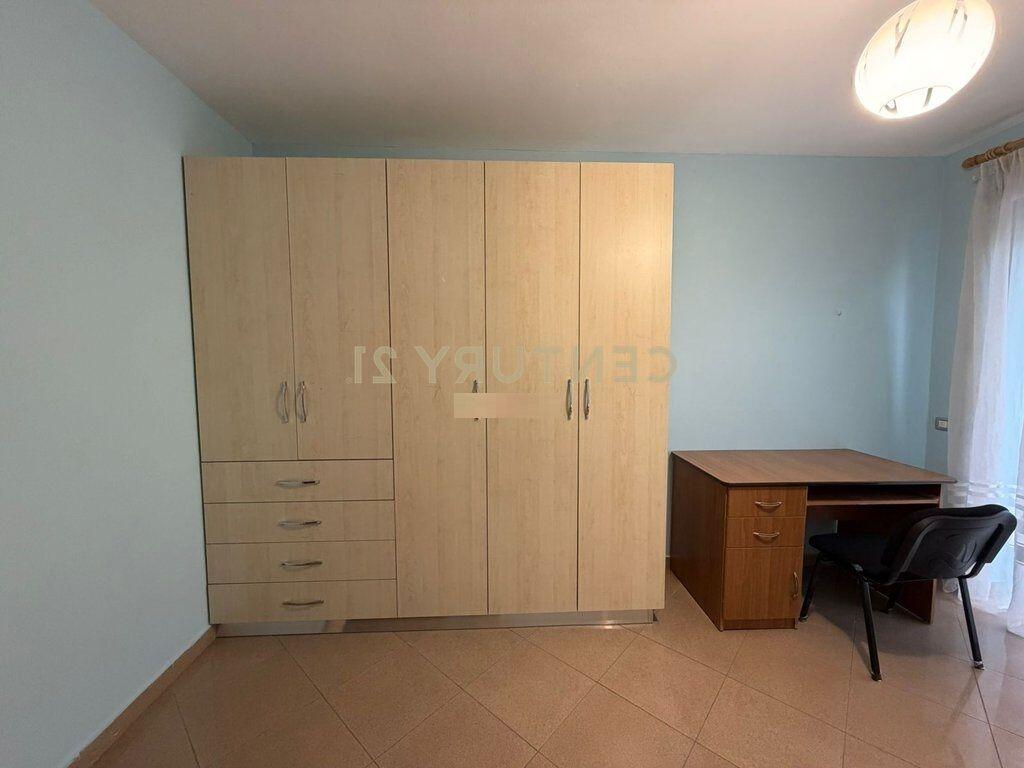 Jepet me Qira Apartament 2+1+2+ Post Parkimi